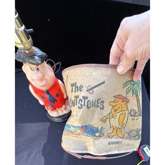 Rare 1961 Flintstones Fred table Lamp & Poor Cond Shade Works! Hannah Barbera -2 - Picture 4 of 13